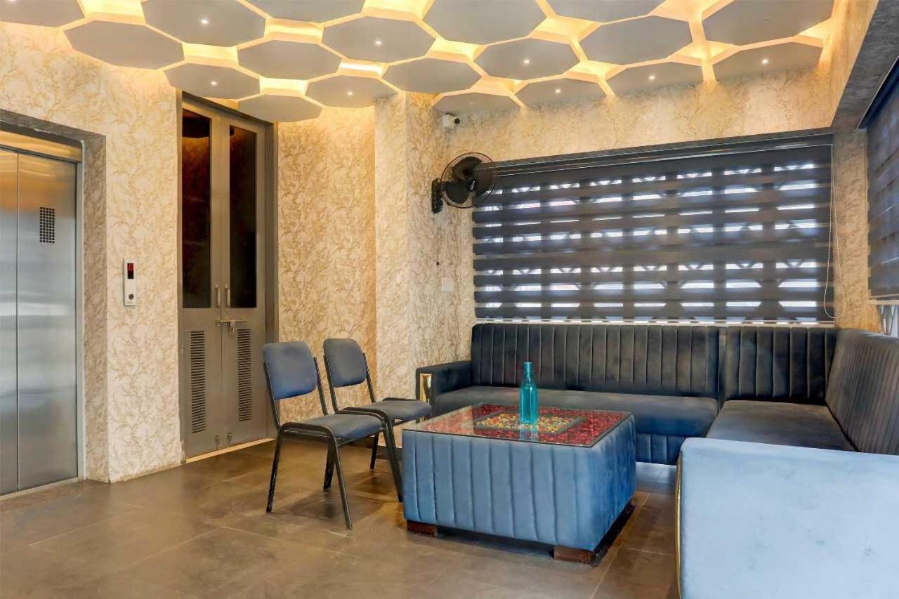 Hotel O Blue Mountain Udaipur Luaran gambar